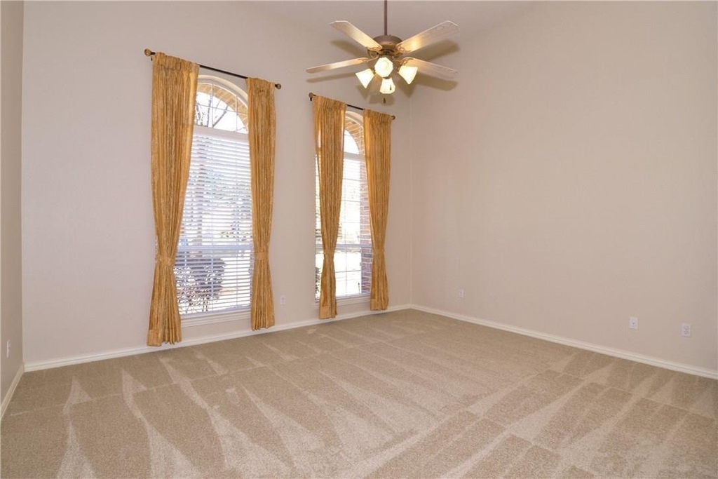 6386 Shadywood Drive - Photo 23