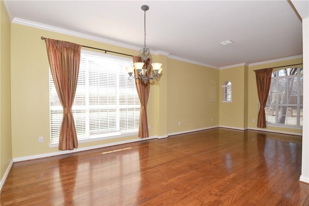 6386 Shadywood Drive - Photo 7