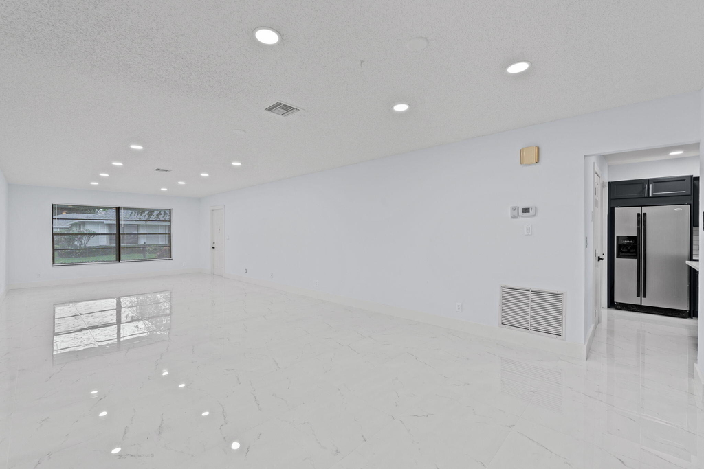 9880 Chestnut Tree Terrace - Photo 4