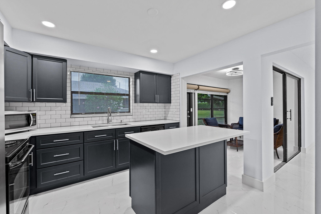 9880 Chestnut Tree Terrace - Photo 8
