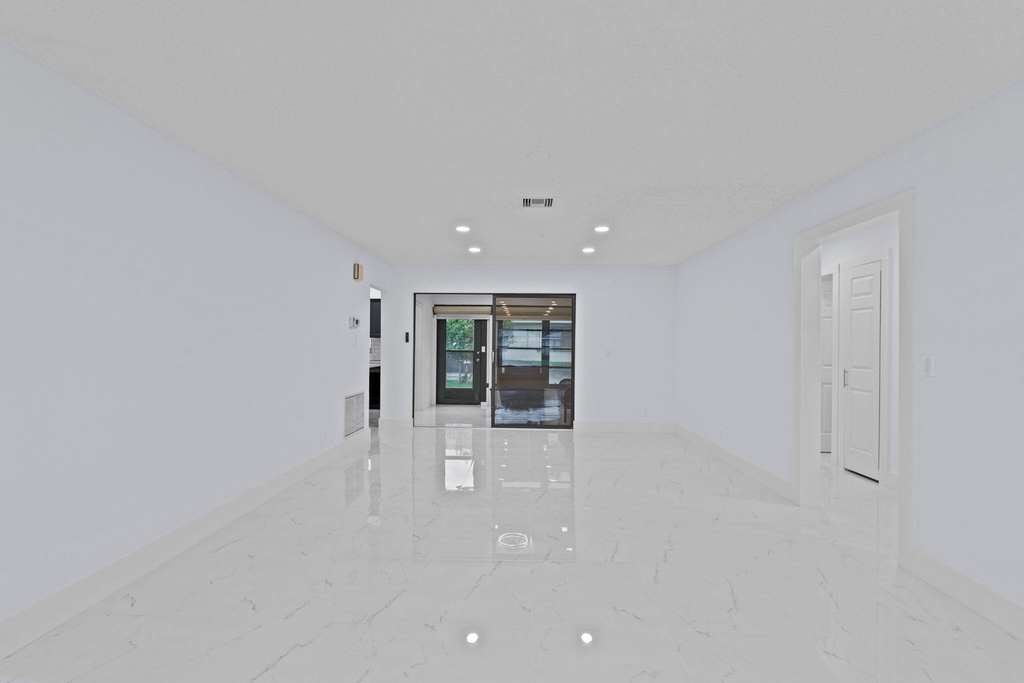 9880 Chestnut Tree Terrace - Photo 5