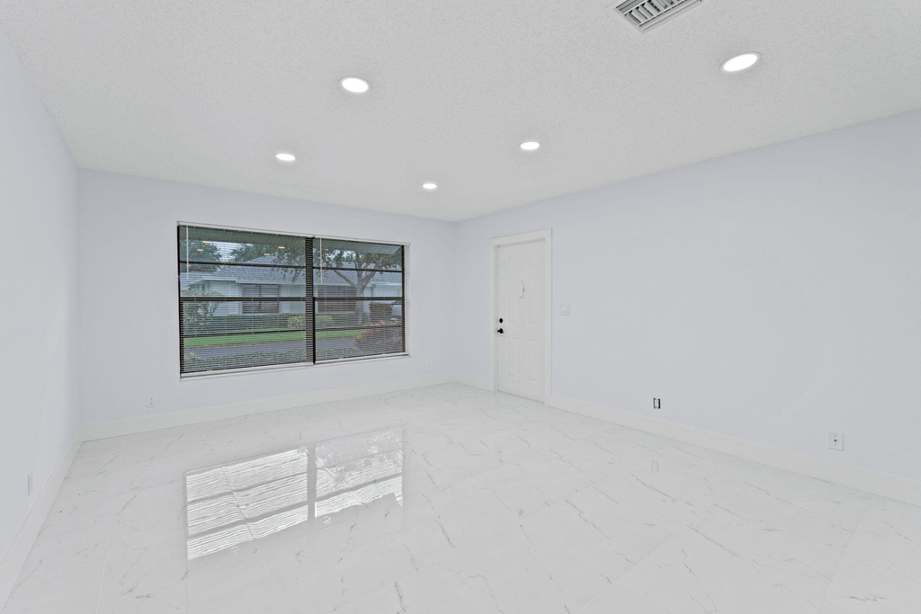9880 Chestnut Tree Terrace - Photo 3