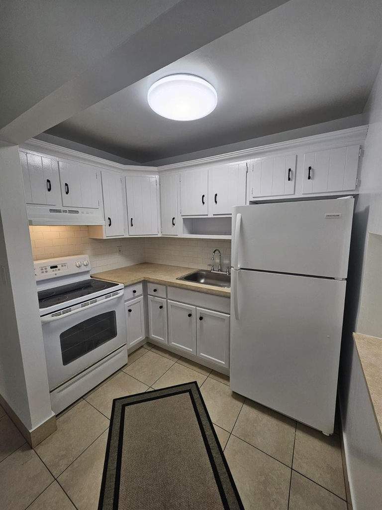 1150 Ne 17th Court - Photo 3