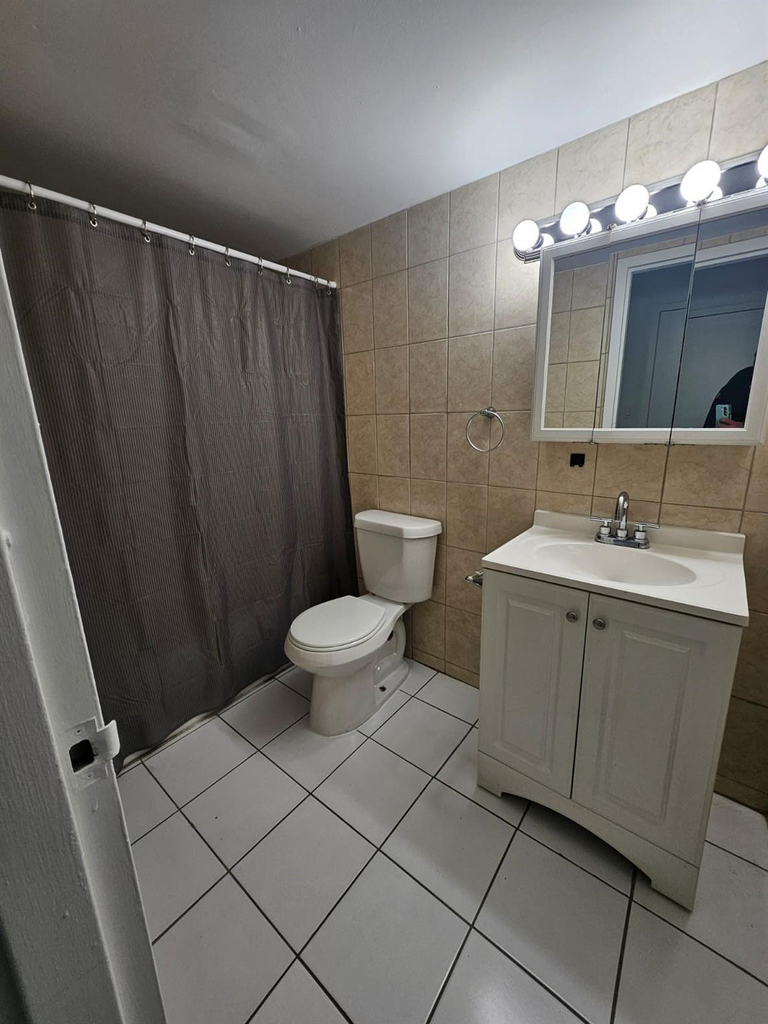 1150 Ne 17th Court - Photo 5