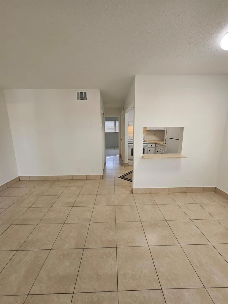 1150 Ne 17th Court - Photo 4