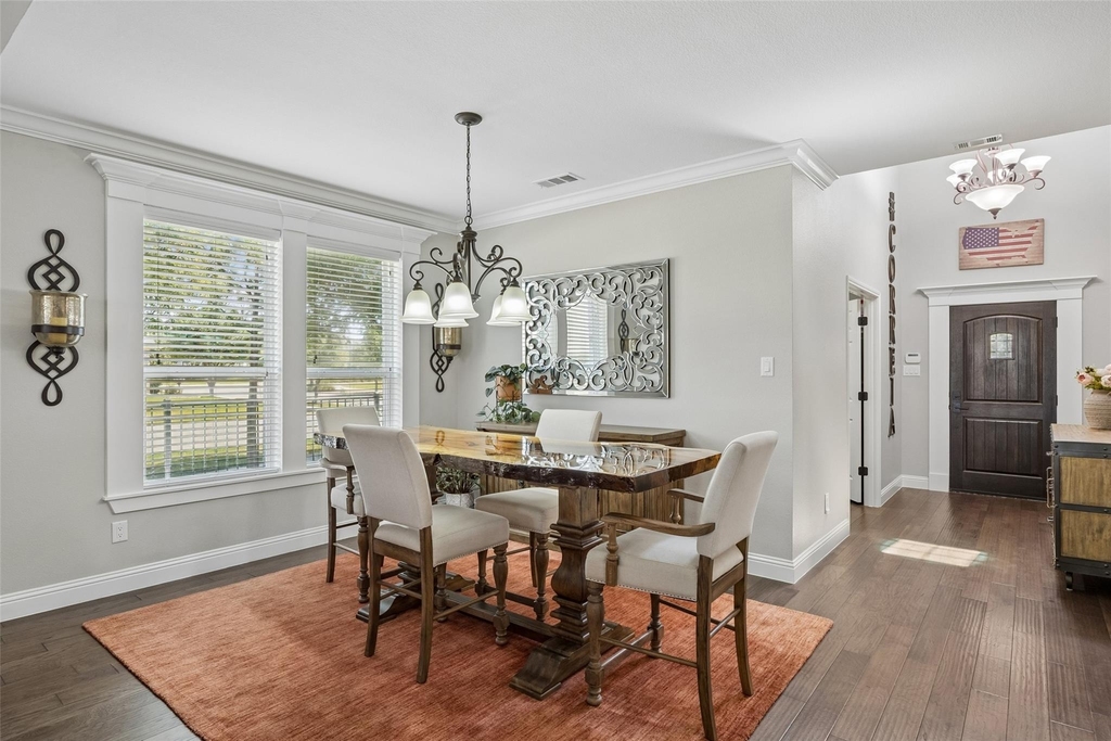 813 Allbright Road - Photo 3
