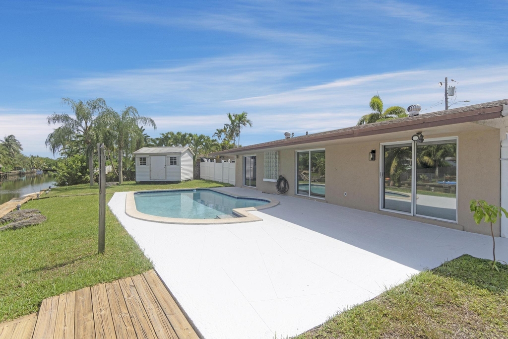 1820 Nw 33rd Street - Photo 26