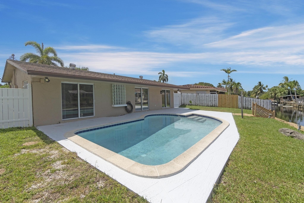 1820 Nw 33rd Street - Photo 29