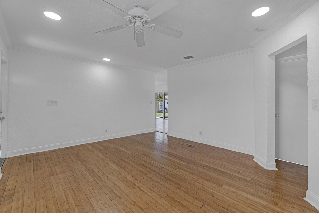 1820 Nw 33rd Street - Photo 22