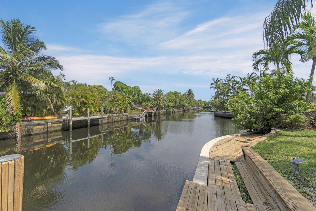 1820 Nw 33rd Street - Photo 34
