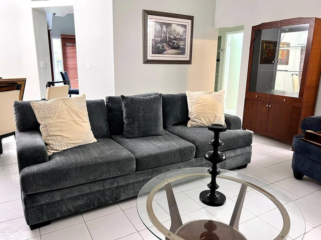 6251 Nw 199th Street - Photo 5