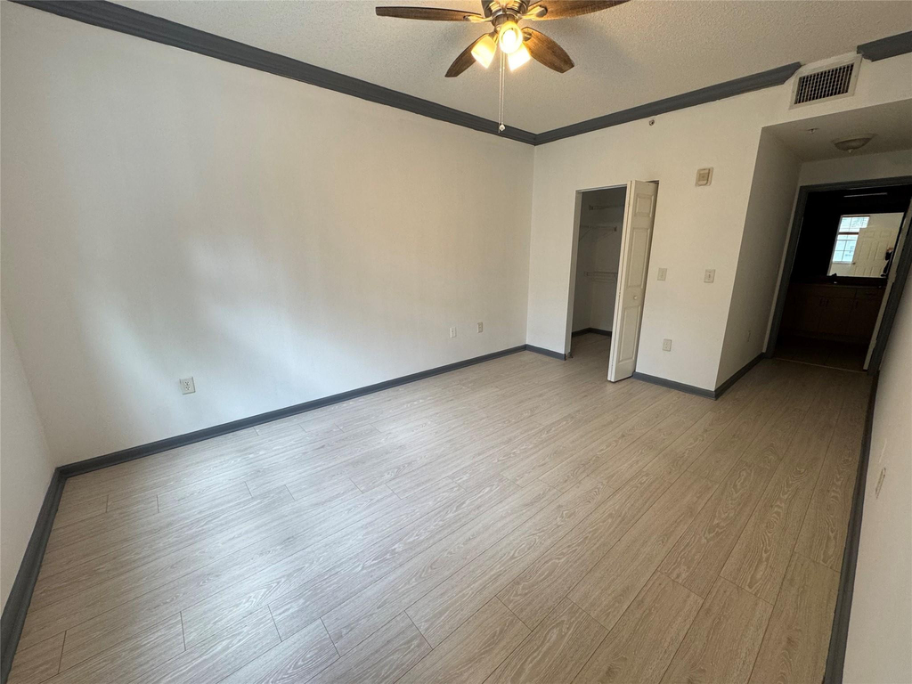 533 Ne 3rd Avenue - Photo 3