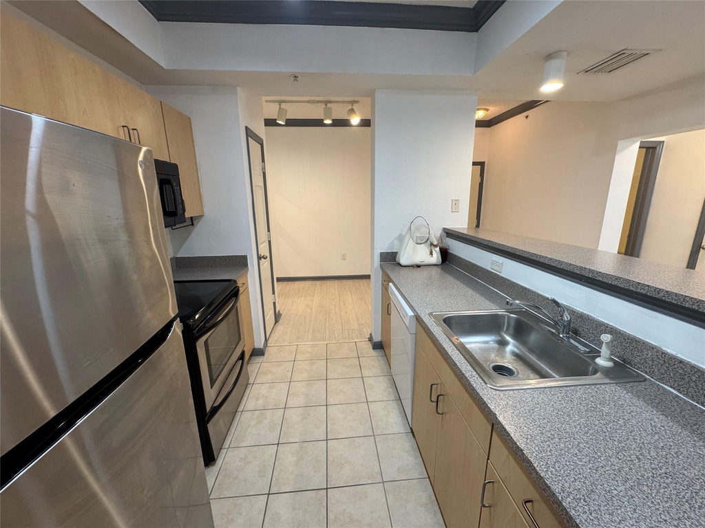 533 Ne 3rd Avenue - Photo 10