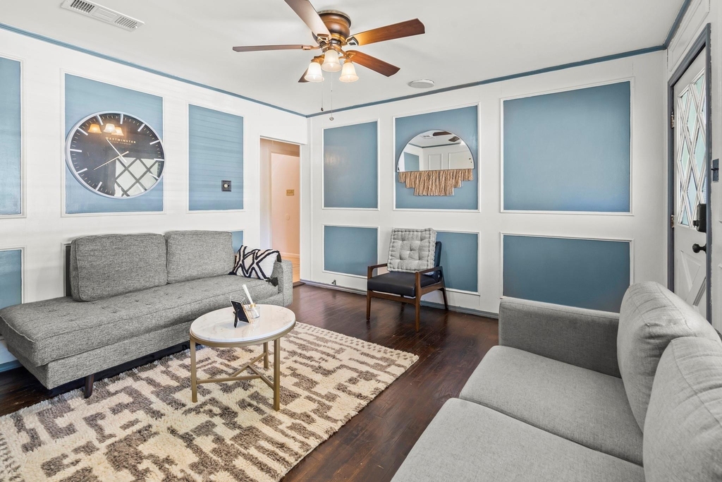 1223 N Center Street - Photo 4