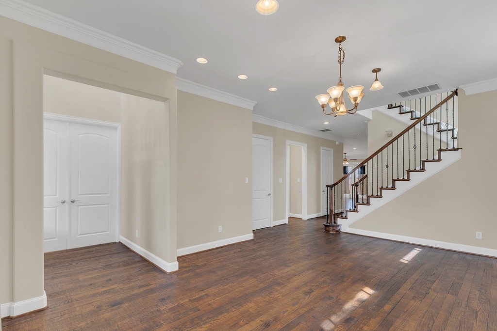5921 Llano Avenue - Photo 7