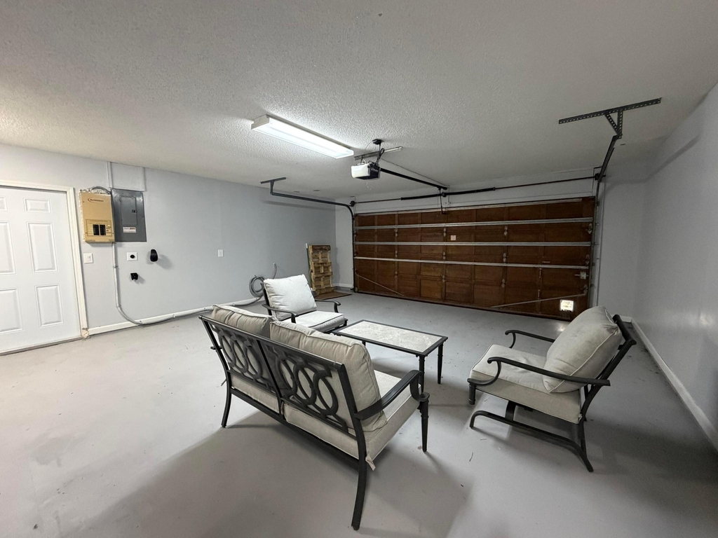 202 Sw Holden Terrace - Photo 5