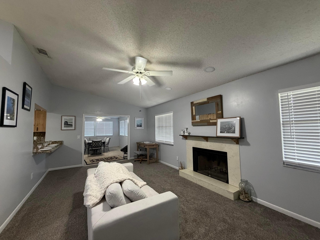 202 Sw Holden Terrace - Photo 10
