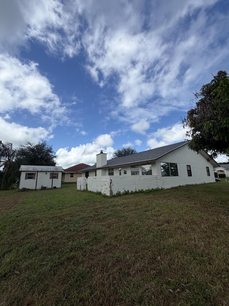 202 Sw Holden Terrace - Photo 17