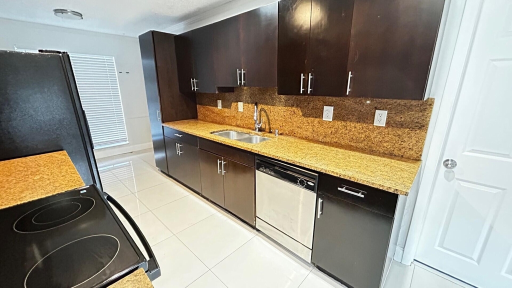 3468 Cluster Road - Photo 4