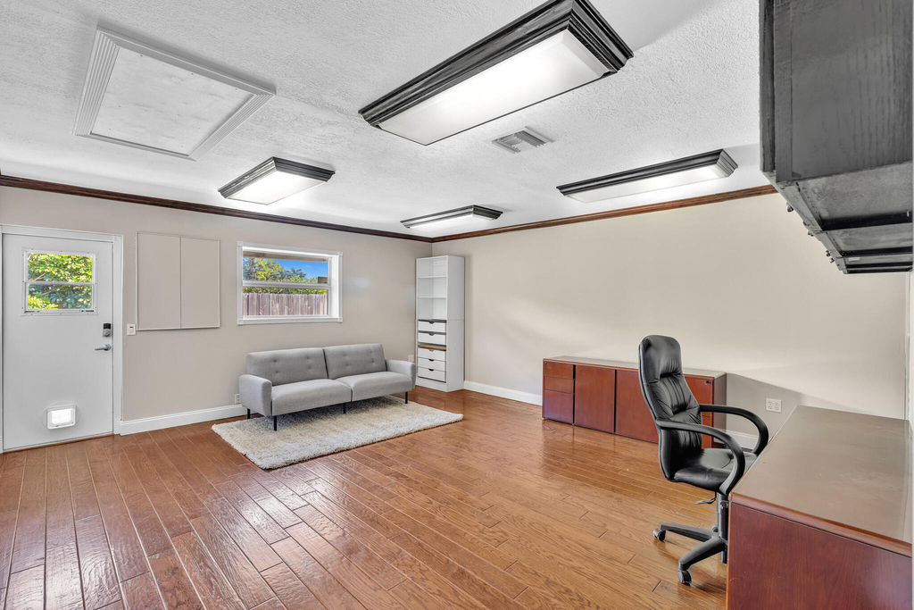 1021 Cherry Lane - Photo 33