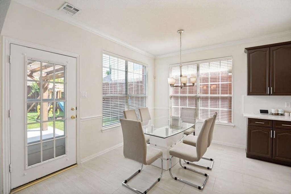 7531 Maribeth Drive - Photo 5