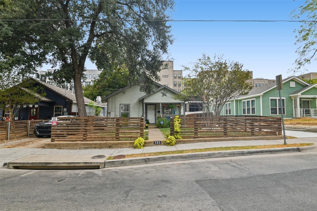223 W 8th Street - Photo 31