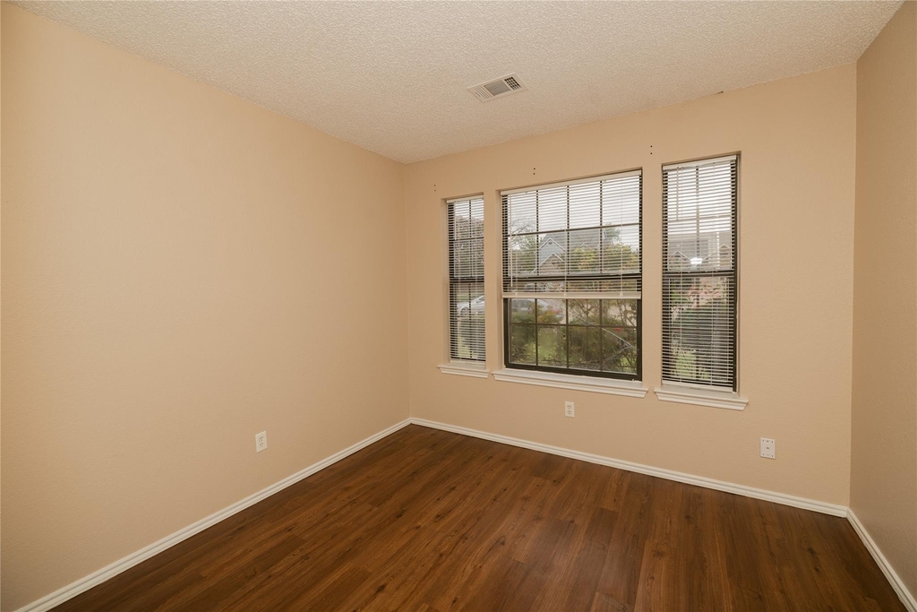 2083 Sundance Court - Photo 6