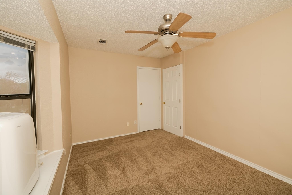 2083 Sundance Court - Photo 9