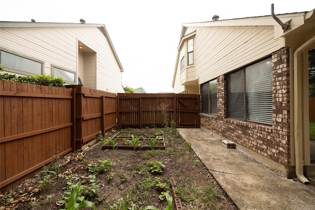 2083 Sundance Court - Photo 15