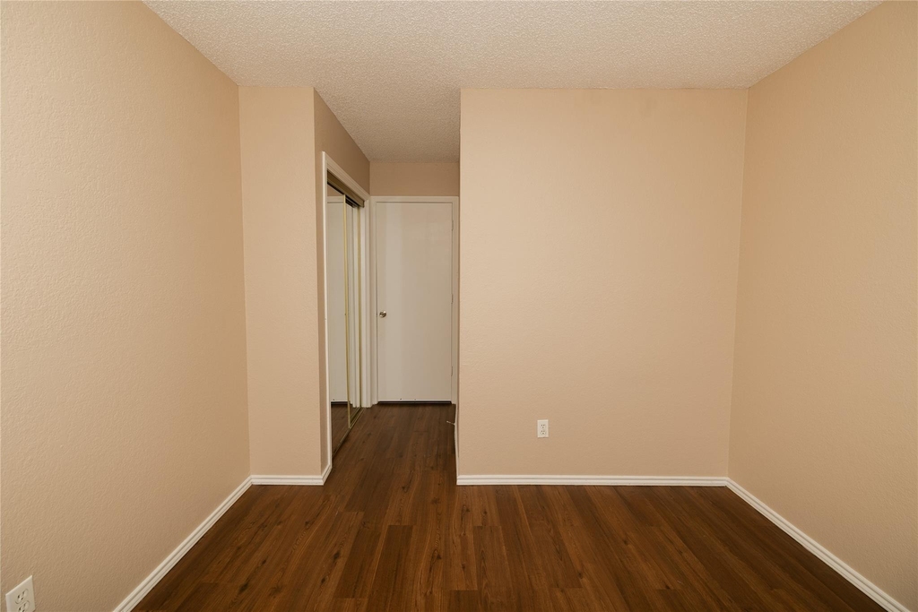 2083 Sundance Court - Photo 7