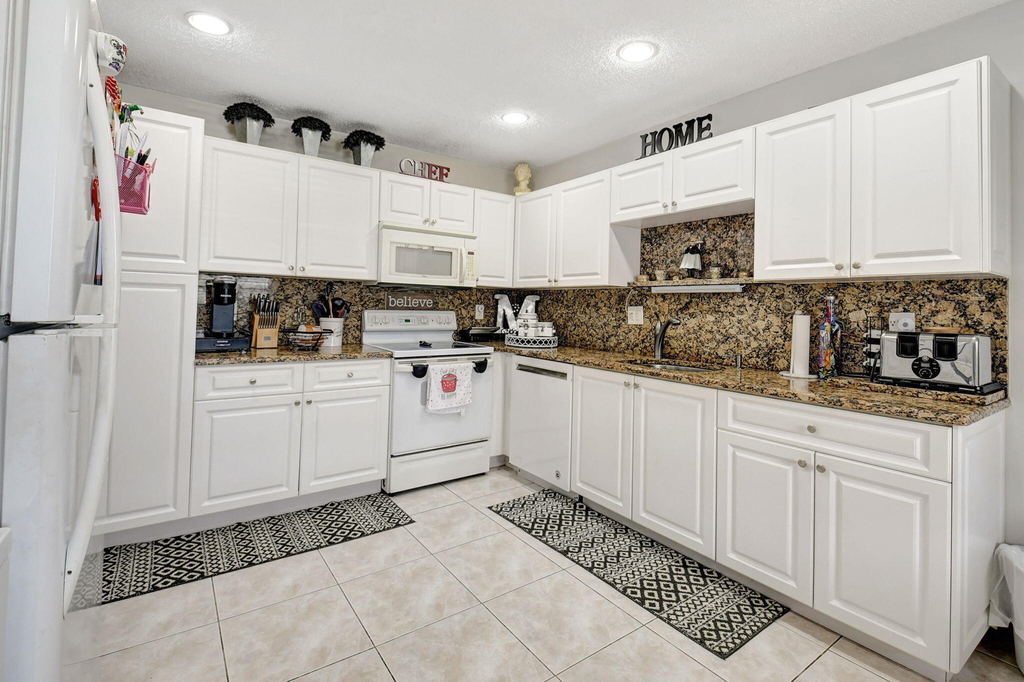 1930 Nw 18th Street - Photo 31