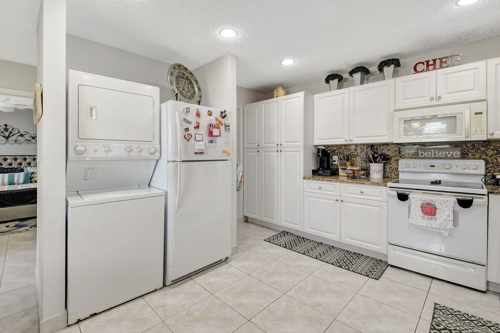 1930 Nw 18th Street - Photo 28