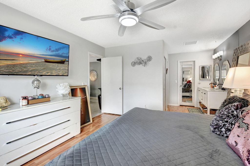 1930 Nw 18th Street - Photo 9