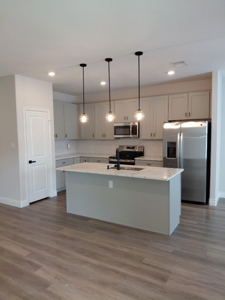 5713 Stonegate Circle - Photo 4