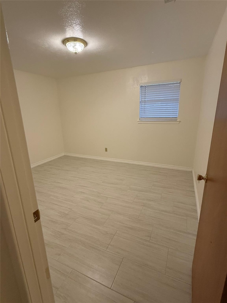 1729 Vicky Lane - Photo 21