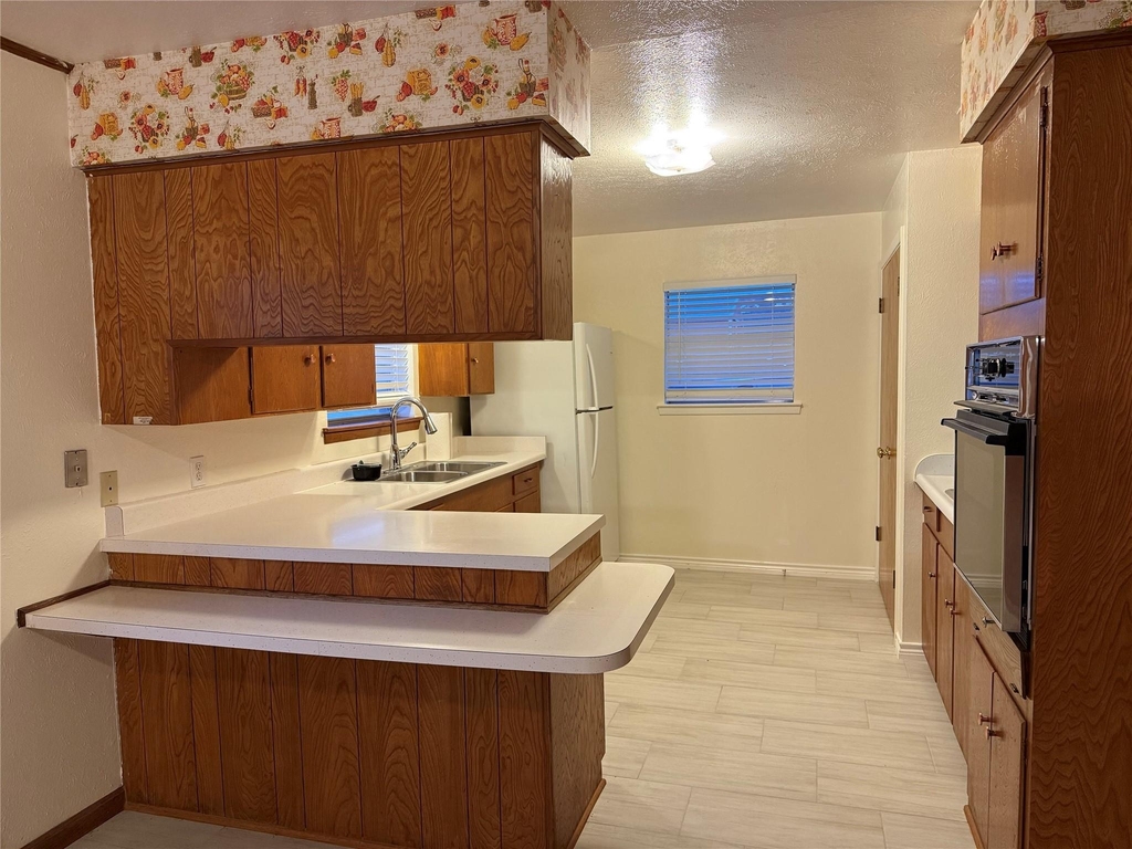 1729 Vicky Lane - Photo 10