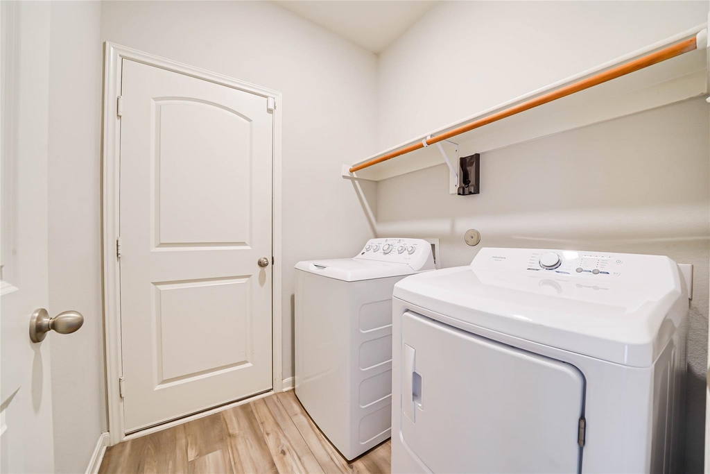 2112 Penaflor Drive - Photo 16