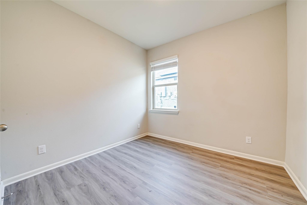 2112 Penaflor Drive - Photo 13