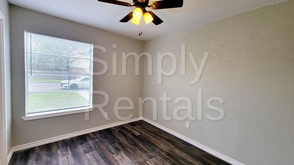 2602 Bliss - Photo 12
