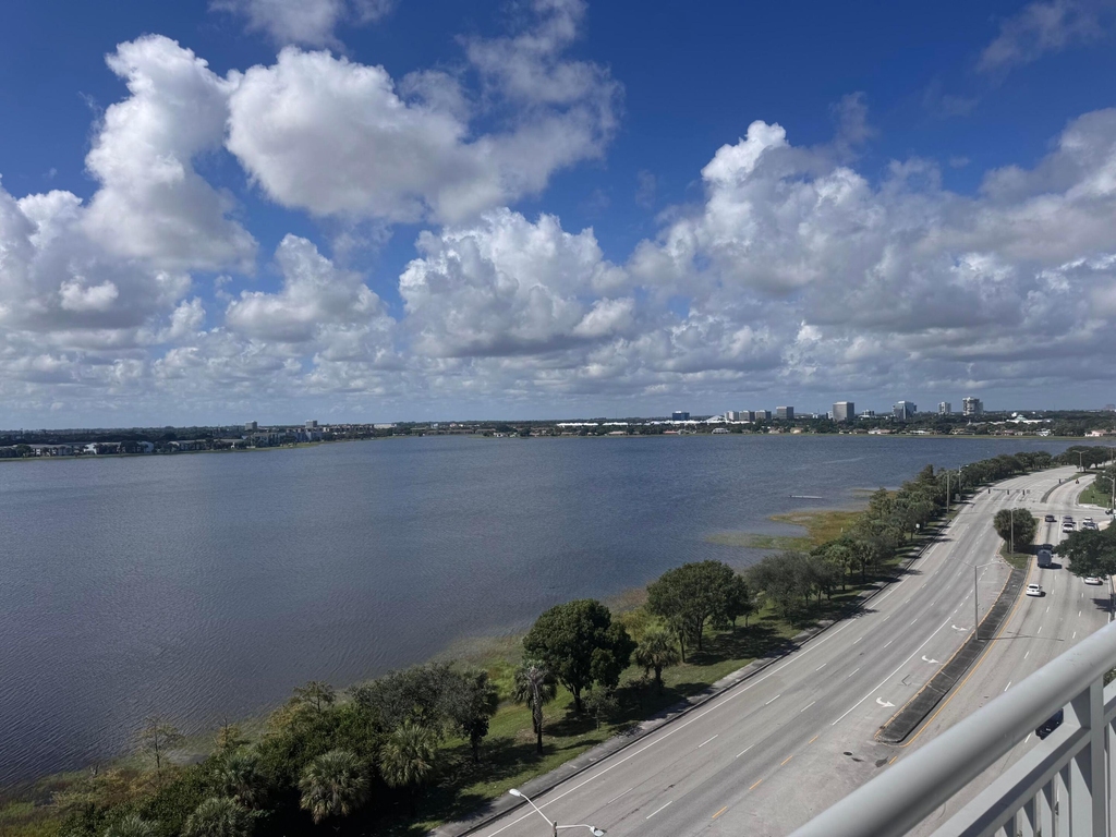 300 S Australian Avenue - Photo 15