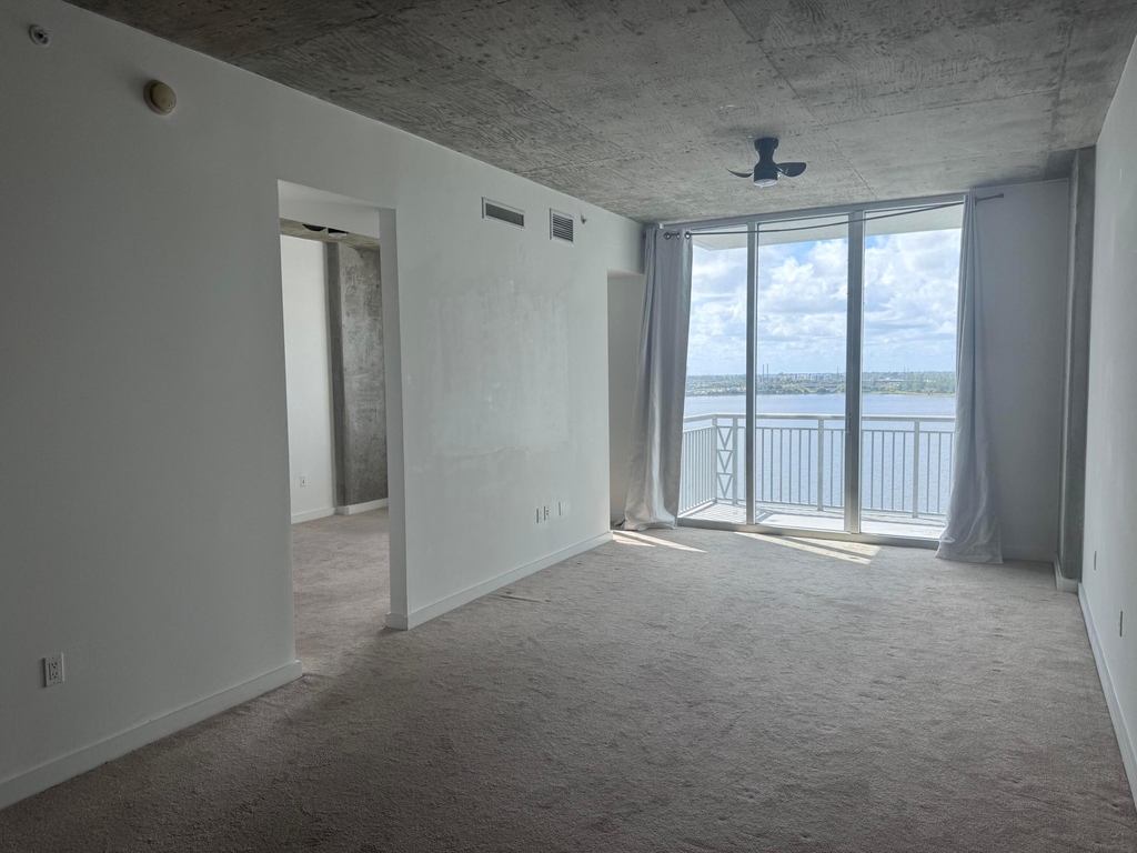 300 S Australian Avenue - Photo 20