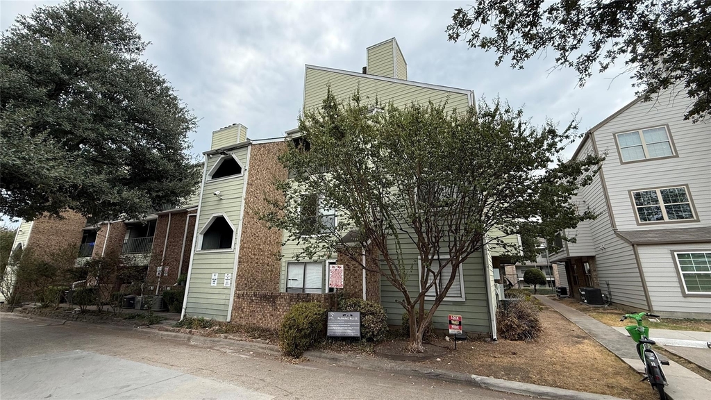6108 Abrams Road - Photo 1