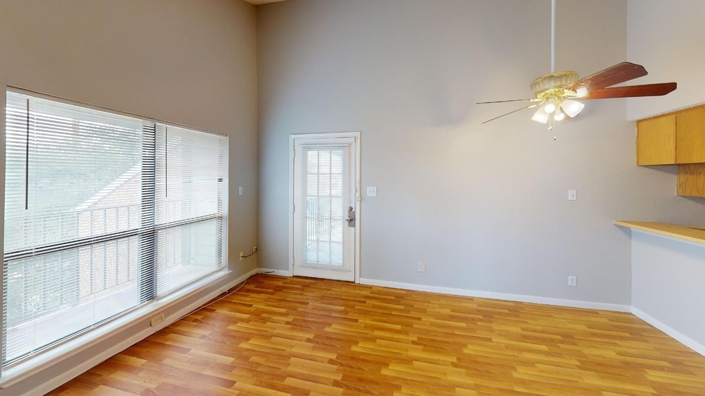 6108 Abrams Road - Photo 13