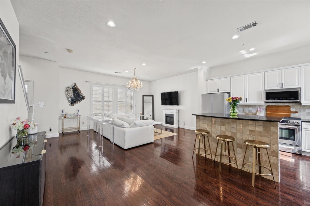 4230 Travis Street - Photo 6