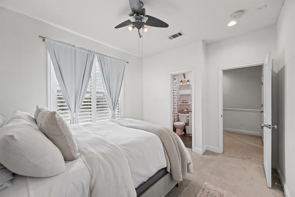 4230 Travis Street - Photo 31