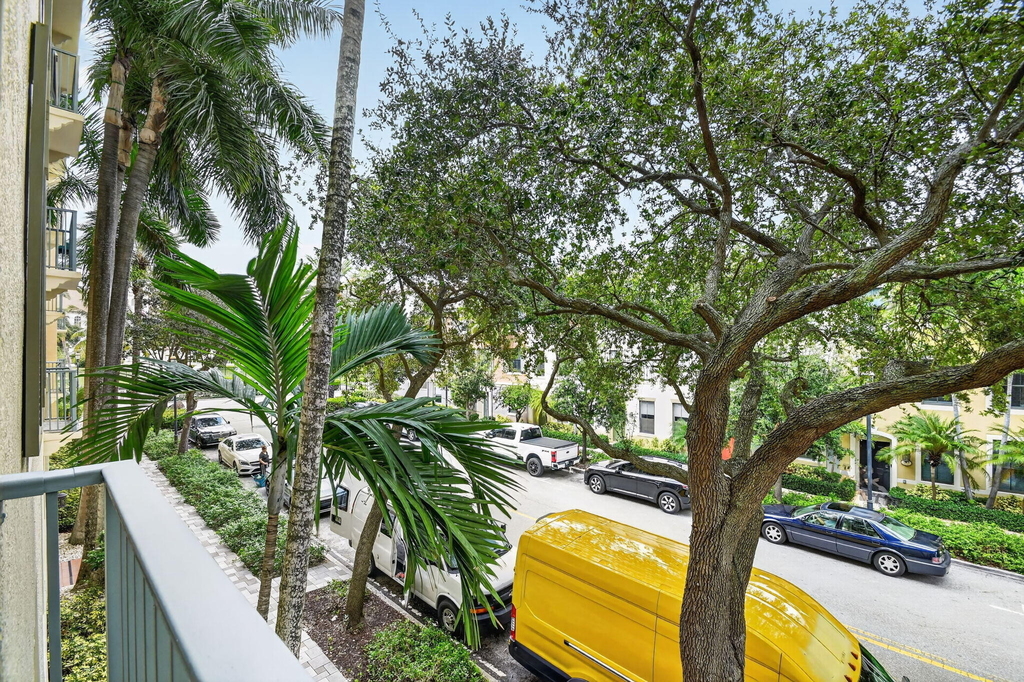 630 S Sapodilla Avenue - Photo 29