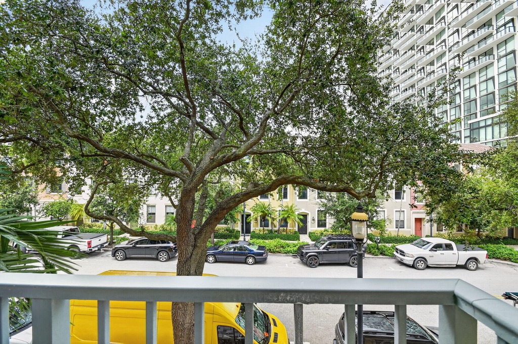 630 S Sapodilla Avenue - Photo 31