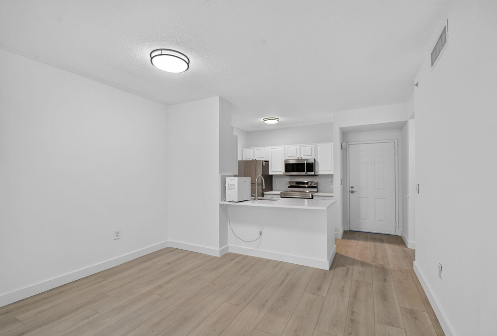 630 S Sapodilla Avenue - Photo 23