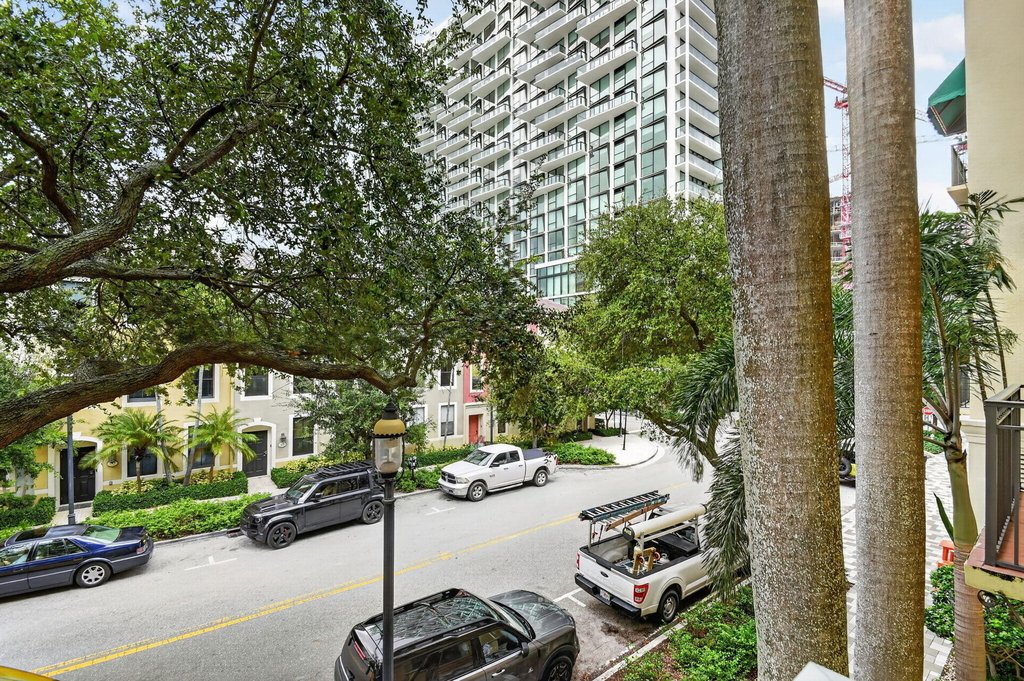 630 S Sapodilla Avenue - Photo 30