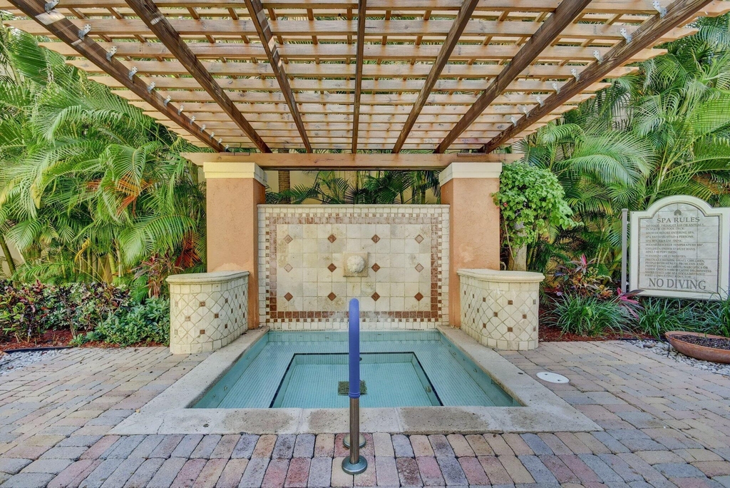630 S Sapodilla Avenue - Photo 6